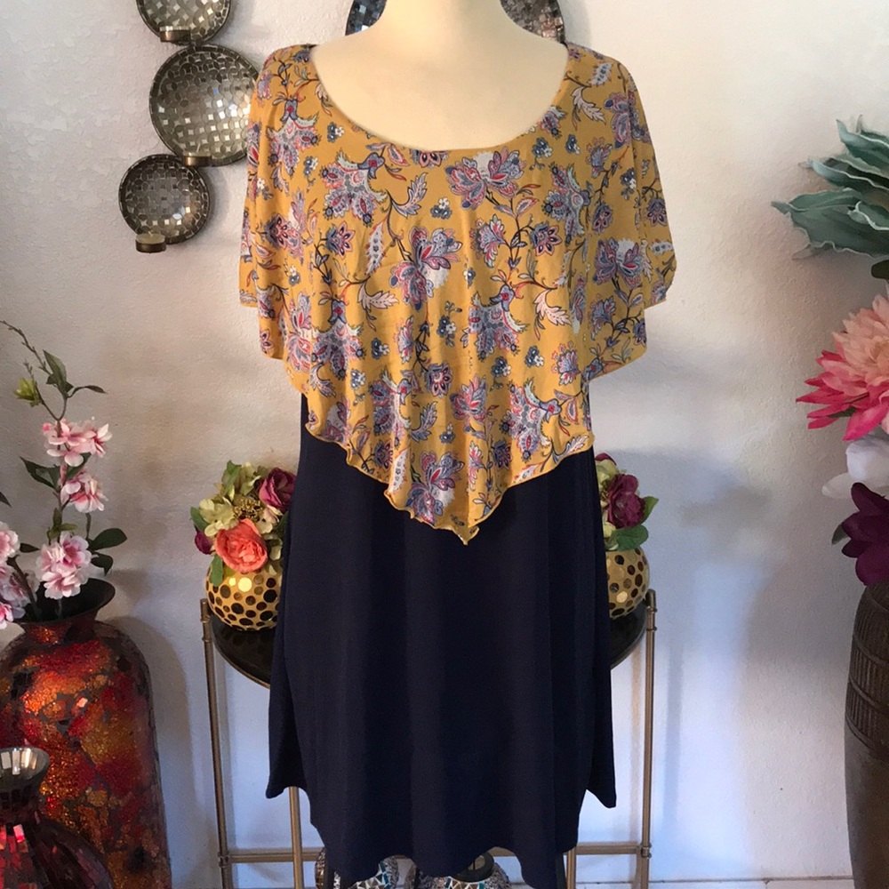 NWOT Naïf floral Mustered/blue dress size M
